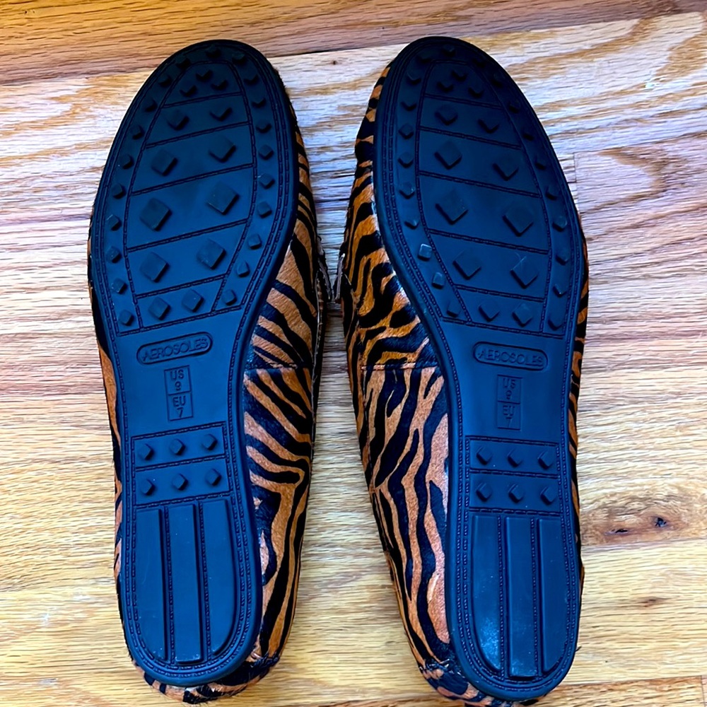 Aerosoles Over Drive Moccasins - Picture 2 of 5
